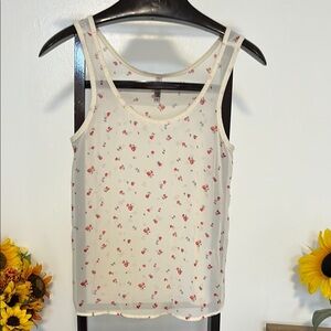 Mudd Cream and Red Fitted Tank Top with Delicate Patterns